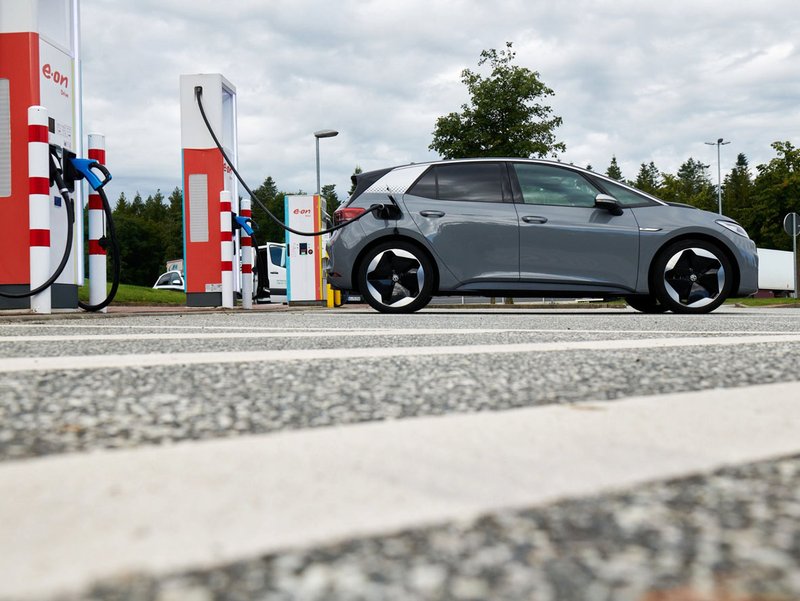 Heiß begehrt: Ladesäulen für E-Autos im öffentlichen Raum. (Bild: Autoren-Union Mobilität/Eon)